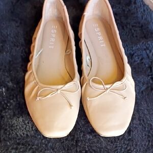 Esprit Tan Flats with Bow Accent and Rounded Toe
